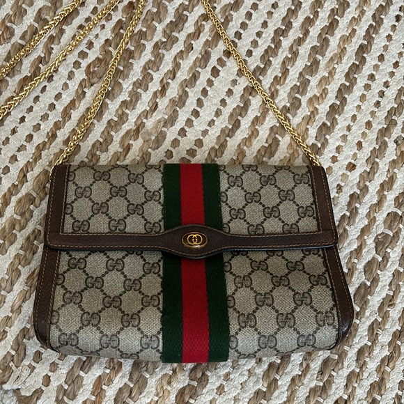 Authentic Gucci Ophidia GG Clutch in Good Condition - Picture 4 of 16